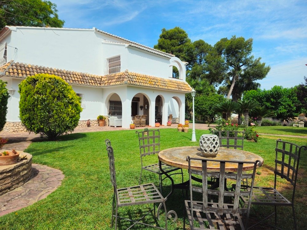 Town and Country Modern Rustic